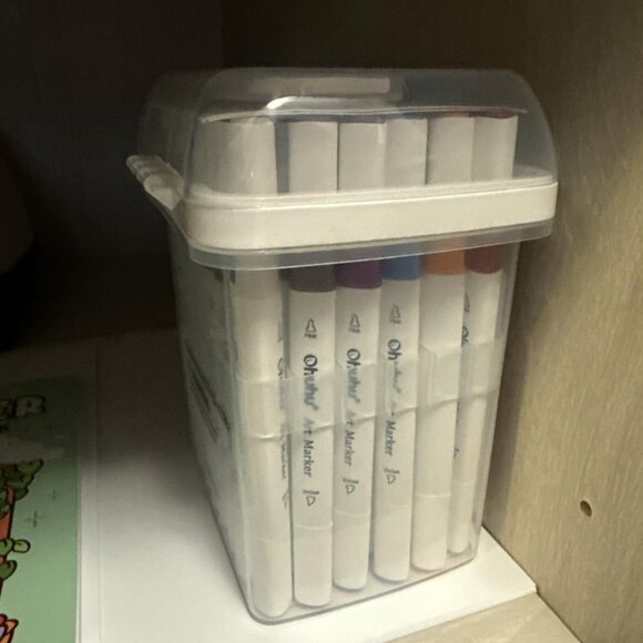 Ohuhu alcohol marker plastic locking storage case holds 48 thin markers w/handle - Picture 5 of 9
